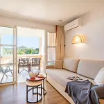 Prázdninový areál Village Pierre & Cap Esterel 3*