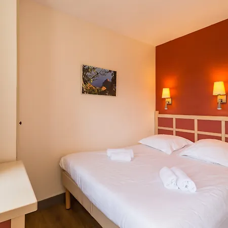 Village Pierre & Cap Esterel Prázdninový areál 3*