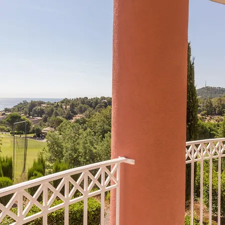 Village Pierre & Cap Esterel 3*