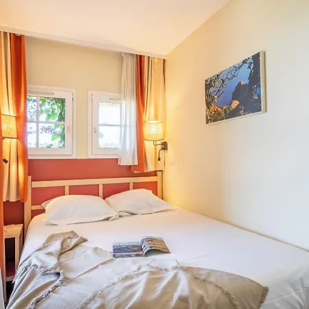Village Pierre & Cap Esterel 3* Сен-Рафаэль