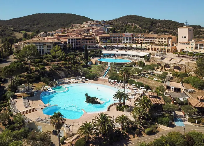 Village Pierre & Cap Esterel Üdülőpark 3*