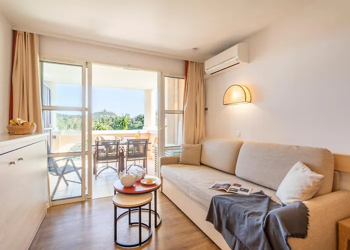Üdülőpark Village Pierre & Cap Esterel 3*
