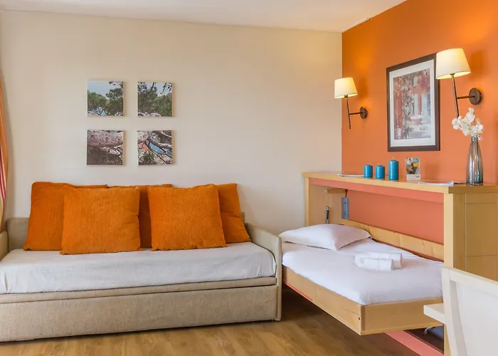 Village Pierre & Cap Esterel 3*