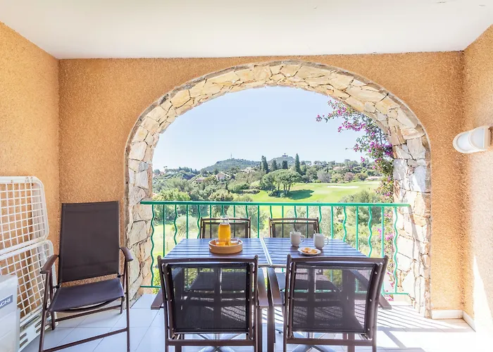 Village Pierre & Cap Esterel Semesterpark