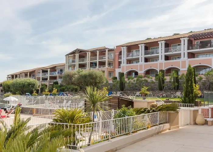 Village Pierre & Cap Esterel Semesterpark Saint-Raphaël